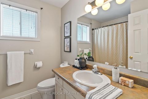 Photo 28 at 4 Hearthstone Crescent, Courtice, Clarington