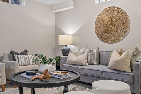 Photo 31 at 4 Hearthstone Crescent, Courtice, Clarington