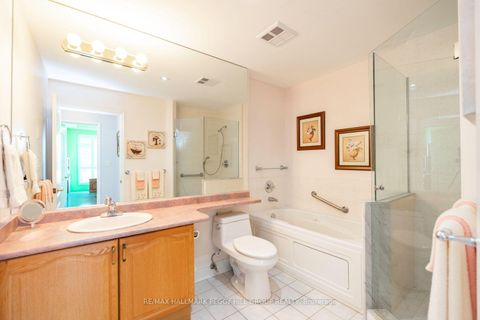 Photo 8 at 401 - 2 Toronto Street, City Centre, Barrie Photo 8 at 401 - 2 Toronto Street, City Centre, Barrie