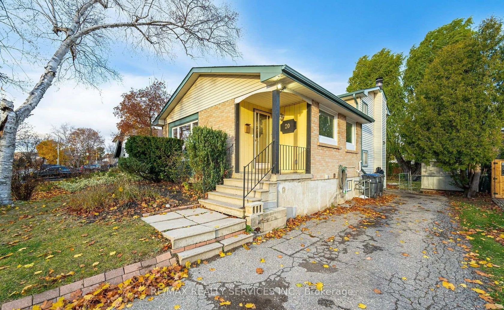 20 Madoc Drive, Madoc, Brampton 2