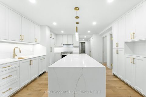 Photo 6 at 205 - 299 Mill Road, Markland Wood, Toronto