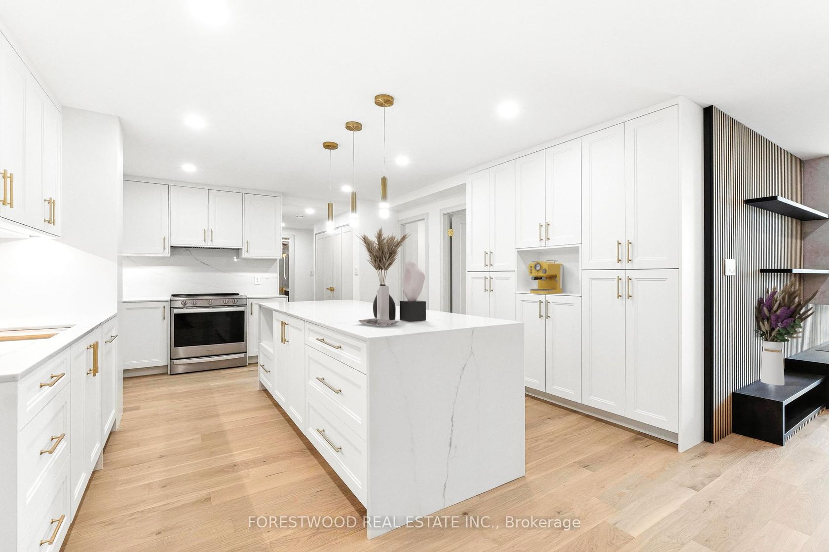 205 - 299 Mill Road, Markland Wood, Toronto 