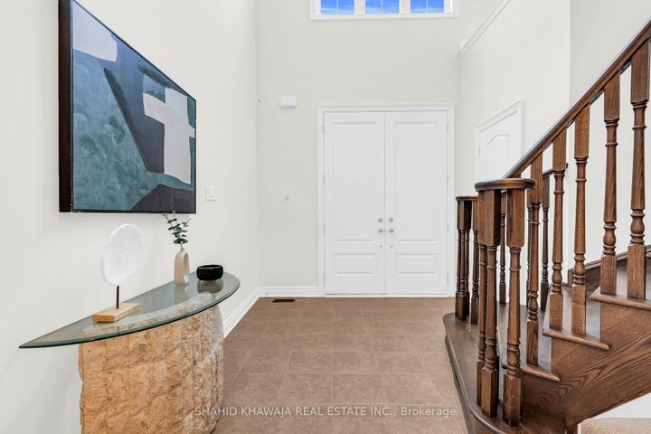 Photo 3 at 3978 Worthview Place, Lisgar, Mississauga