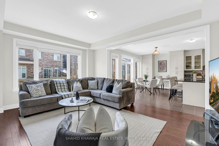 Photo 9 at 3978 Worthview Place, Lisgar, Mississauga