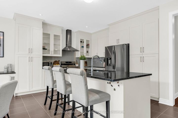 Photo 10 at 3978 Worthview Place, Lisgar, Mississauga