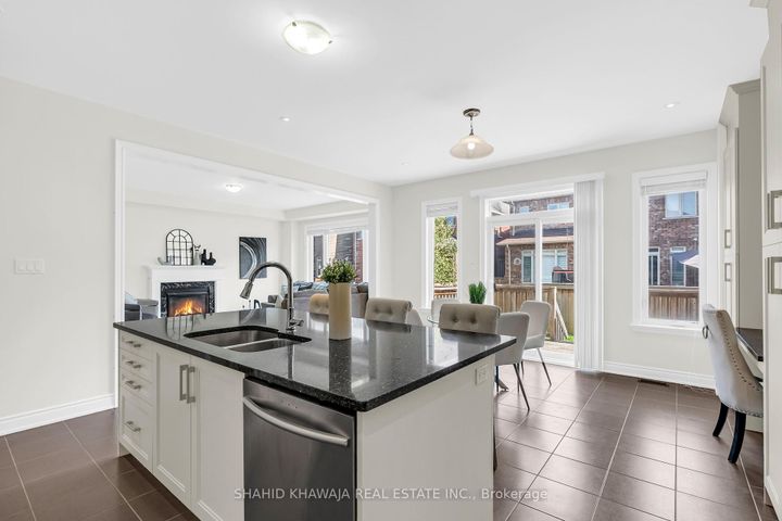 Photo 12 at 3978 Worthview Place, Lisgar, Mississauga