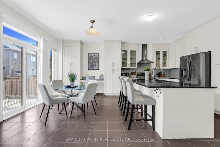 Photo 13 at 3978 Worthview Place, Lisgar, Mississauga