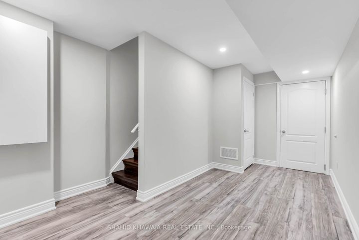 Photo 34 at 3978 Worthview Place, Lisgar, Mississauga