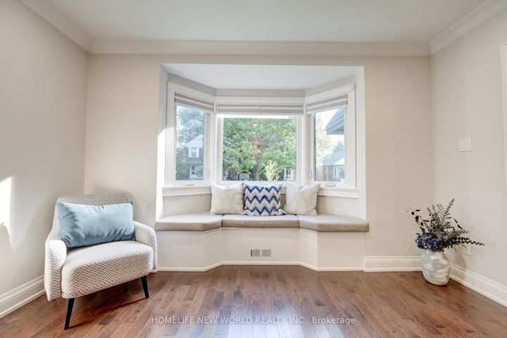 Photo 10 at 42 Eleventh Street N, New Toronto, Toronto
