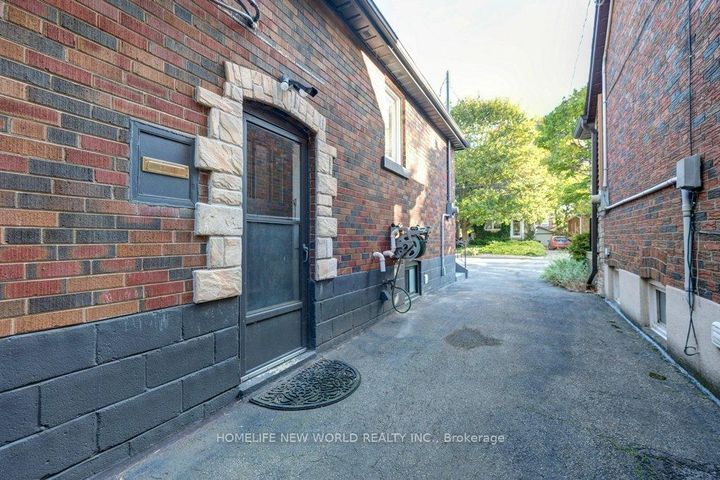 Photo 22 at 42 Eleventh Street N, New Toronto, Toronto