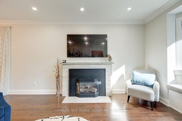 Photo 26 at 42 Eleventh Street N, New Toronto, Toronto