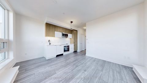 Photo 5 at 711 - 8888 Yonge Street, South Richvale, Richmond Hill