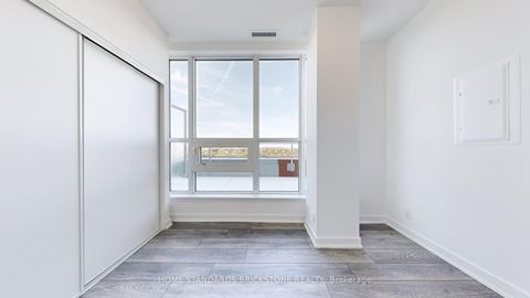Photo 11 at 711 - 8888 Yonge Street, South Richvale, Richmond Hill