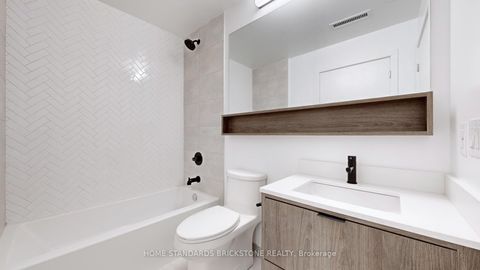 Photo 14 at 711 - 8888 Yonge Street, South Richvale, Richmond Hill