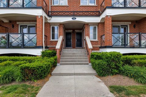 Photo 1 at 10 - 15 Hays Boulevard, RO River Oaks, Oakville