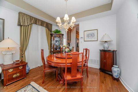 Photo 4 at 3474 Wavecrest Street, BR Bronte, Oakville
