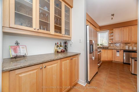Photo 5 at 3474 Wavecrest Street, BR Bronte, Oakville