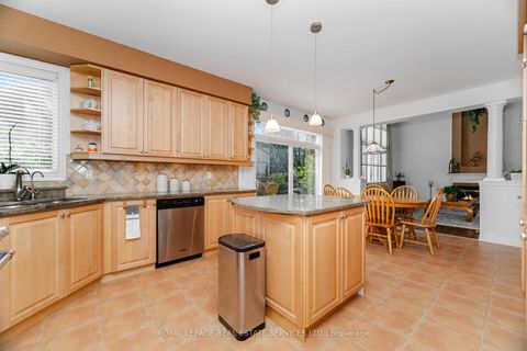 Photo 10 at 3474 Wavecrest Street, BR Bronte, Oakville