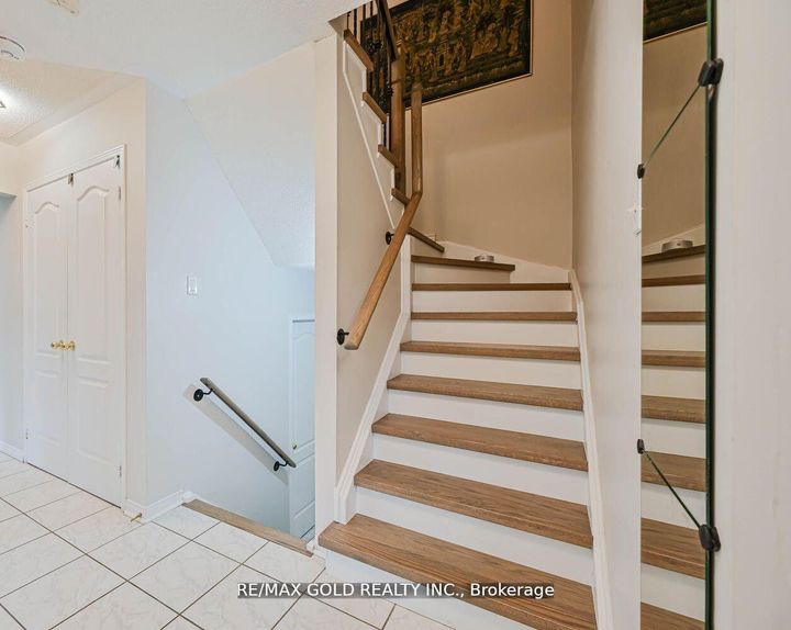 Photo 16 at 44 Ribbon Drive, Wellington, Brampton