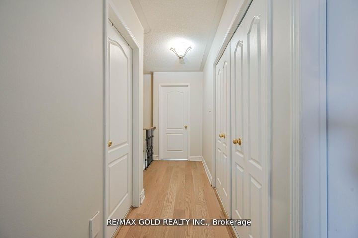 Photo 17 at 44 Ribbon Drive, Wellington, Brampton