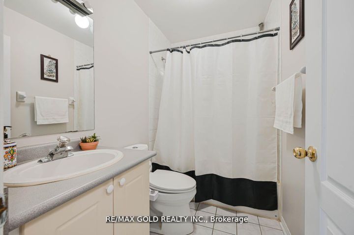 Photo 29 at 44 Ribbon Drive, Wellington, Brampton