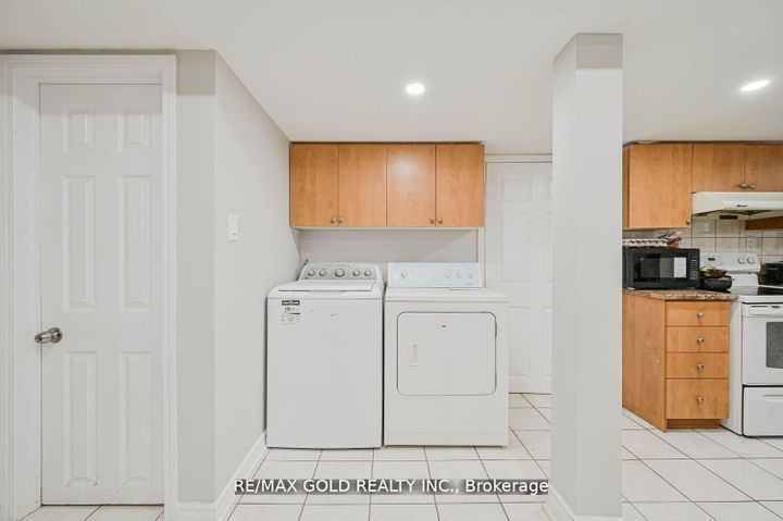 Photo 32 at 44 Ribbon Drive, Wellington, Brampton
