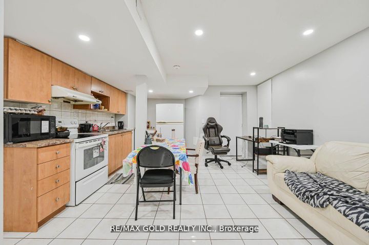 Photo 33 at 44 Ribbon Drive, Wellington, Brampton