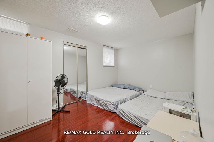 Photo 37 at 44 Ribbon Drive, Wellington, Brampton
