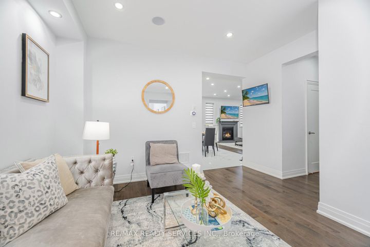Photo 10 at 49 Puffin Crescent, Wellington North, Brampton