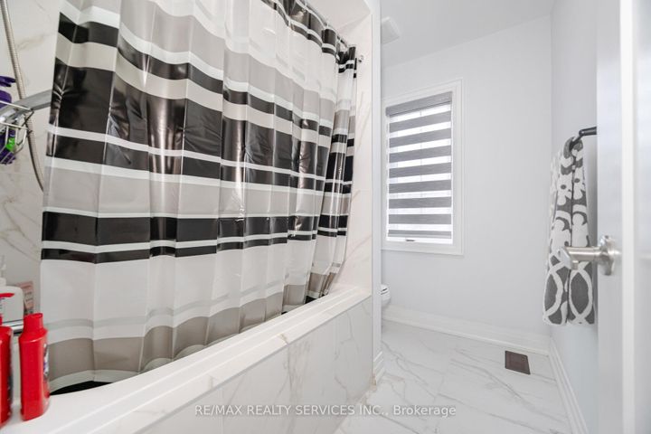 Photo 41 at 49 Puffin Crescent, Wellington North, Brampton