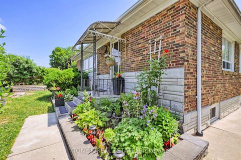 Photo 1 at 43 Boem Avenue, Maryvale, Toronto Photo 1 at 43 Boem Avenue, Maryvale, Toronto