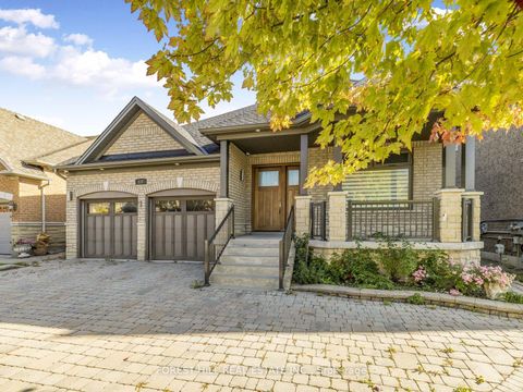 Photo 3 at 122 Pieta Place, Vellore Village, Vaughan Photo 3 at 122 Pieta Place, Vellore Village, Vaughan