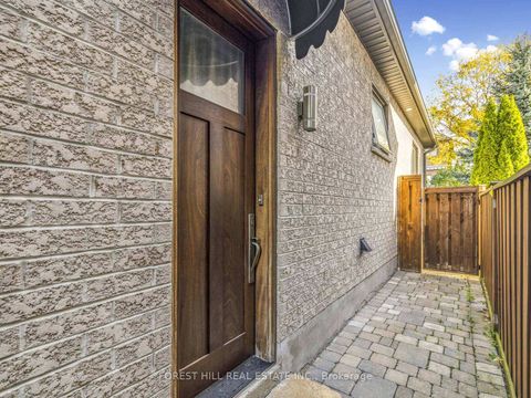 Photo 4 at 122 Pieta Place, Vellore Village, Vaughan Photo 4 at 122 Pieta Place, Vellore Village, Vaughan