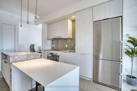 Photo 12 at 1306 - 1 Bloor Street E, Yonge Corridor, Toronto