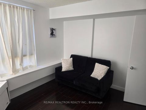 Photo 4 at 201 - 41 Markbrook Lane, Jamestown, Toronto