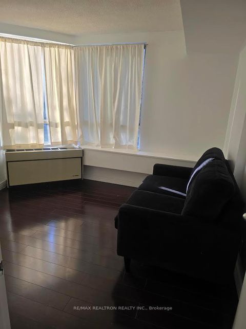 Photo 5 at 201 - 41 Markbrook Lane, Jamestown, Toronto