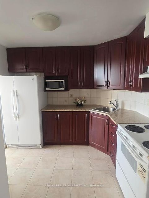 Photo 7 at 201 - 41 Markbrook Lane, Jamestown, Toronto
