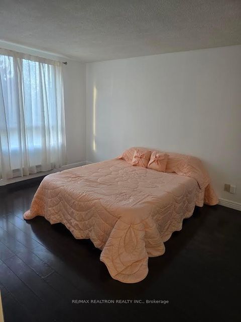 Photo 10 at 201 - 41 Markbrook Lane, Jamestown, Toronto