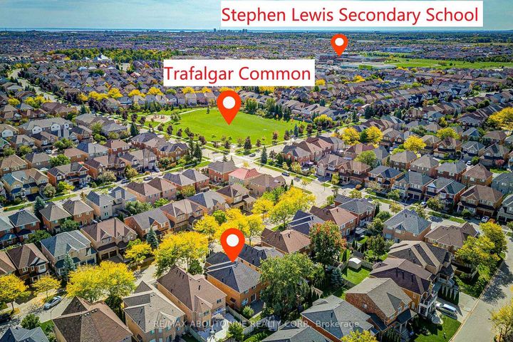 Photo 3 at 3041 Caulfield Crescent, Churchill Meadows, Mississauga