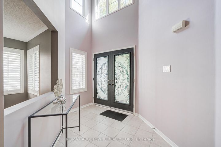 Photo 6 at 3041 Caulfield Crescent, Churchill Meadows, Mississauga