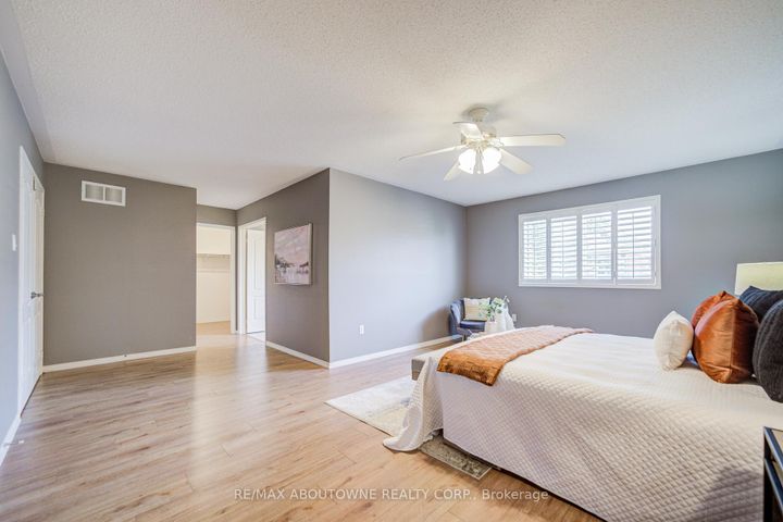 Photo 34 at 3041 Caulfield Crescent, Churchill Meadows, Mississauga