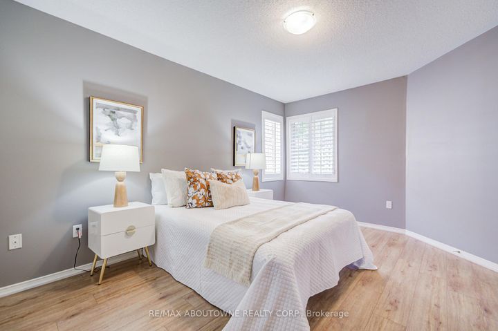 Photo 44 at 3041 Caulfield Crescent, Churchill Meadows, Mississauga