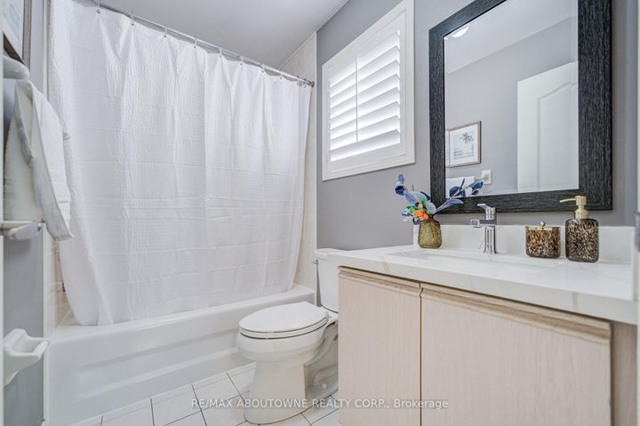 Photo 46 at 3041 Caulfield Crescent, Churchill Meadows, Mississauga