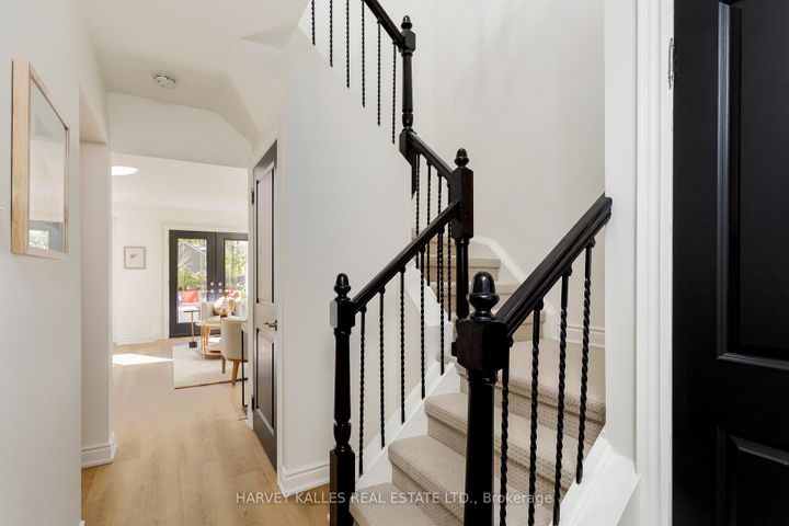 Photo 27 at 1084 Bordeaux Court, Lorne Park, Mississauga