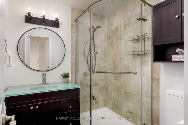 Photo 31 at 1084 Bordeaux Court, Lorne Park, Mississauga