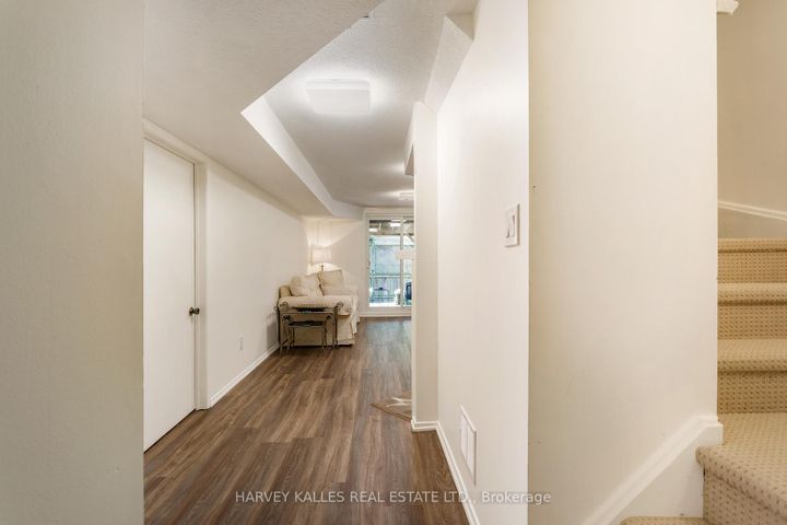 Photo 39 at 1084 Bordeaux Court, Lorne Park, Mississauga