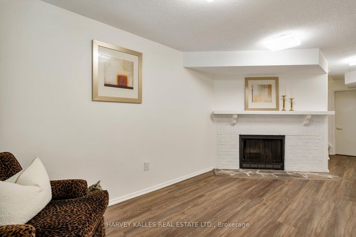 Photo 42 at 1084 Bordeaux Court, Lorne Park, Mississauga