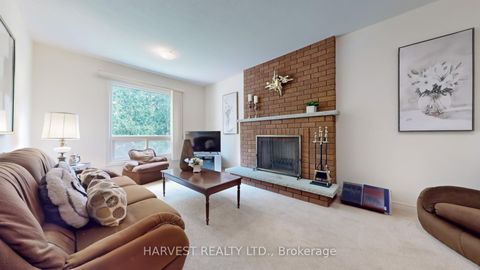 Photo 15 at 57 Summitcrest Drive, Devonsleigh, Richmond Hill