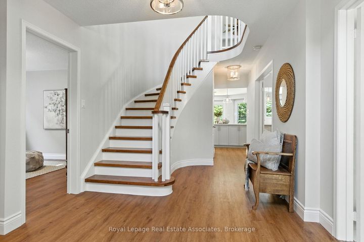 Photo 4 at 34 Curry Crescent, Georgetown, Halton Hills