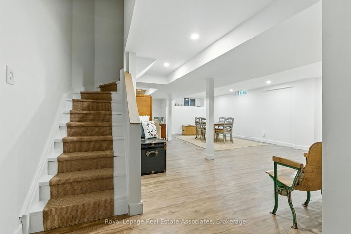 Photo 40 at 34 Curry Crescent, Georgetown, Halton Hills